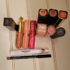 Lipstick/Liner lot